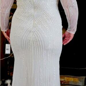 Adrianna Papell brand new never warn size 12 bought at Macy